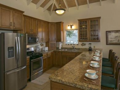 Beautiful Coral Bay Harbor 3 bed 3 ba property